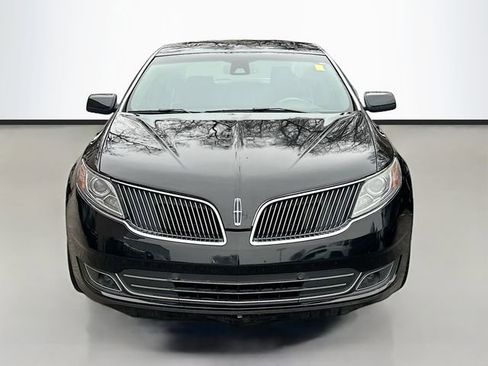 Used 2016 Lincoln MKS image 4