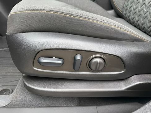 Used 2023 Chevrolet Equinox LT w/ LPO, Floor Liner Package AWD/4WD image 10