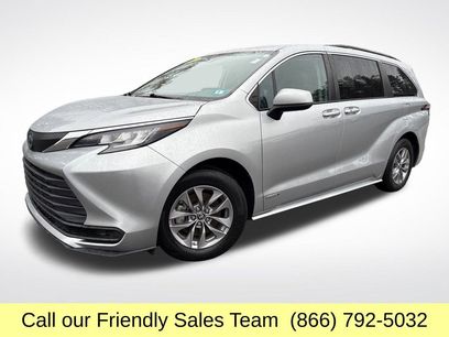 Used 2021 Toyota Sienna LE