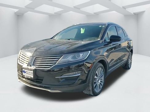 Used 2017 Lincoln MKC Reserve image 1
