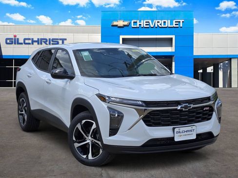 New 2026 Chevrolet Trax RS w/ Driver Confidence Package FWD image 1