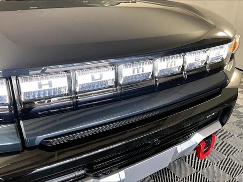 Used 2025 GMC Hummer EV 3X w/ LPO, Sport Package AWD/4WD image 27