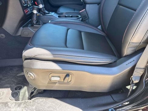 New 2026 Jeep Wrangler Unlimited Rubicon image 16