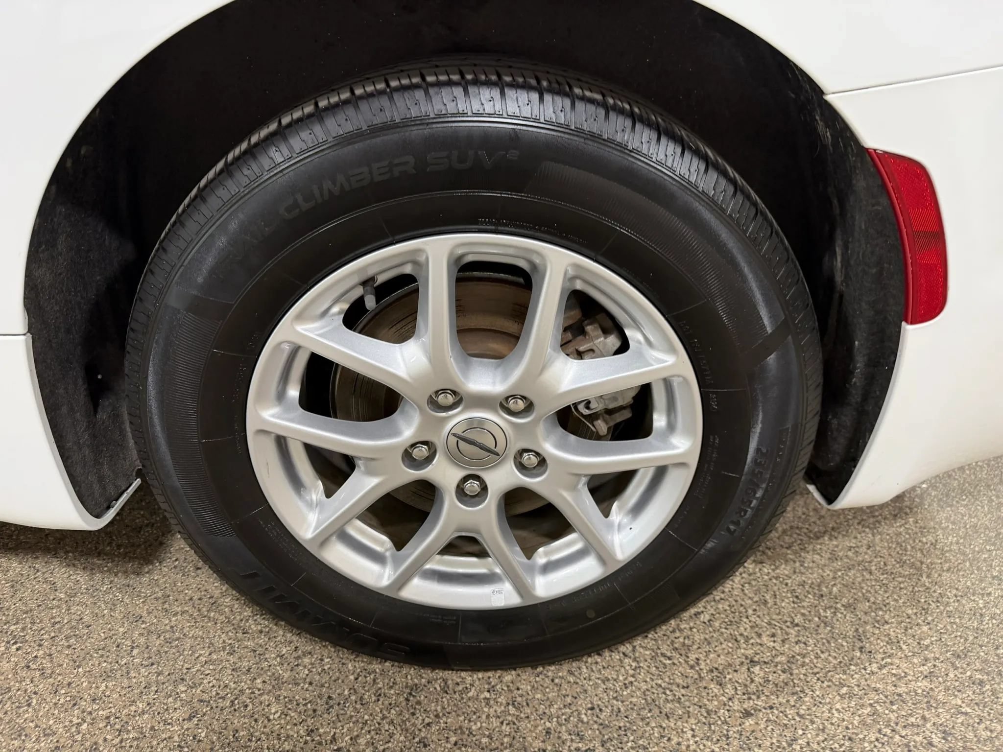 Used 2023 Chrysler Pacifica Touring-L FWD image 59