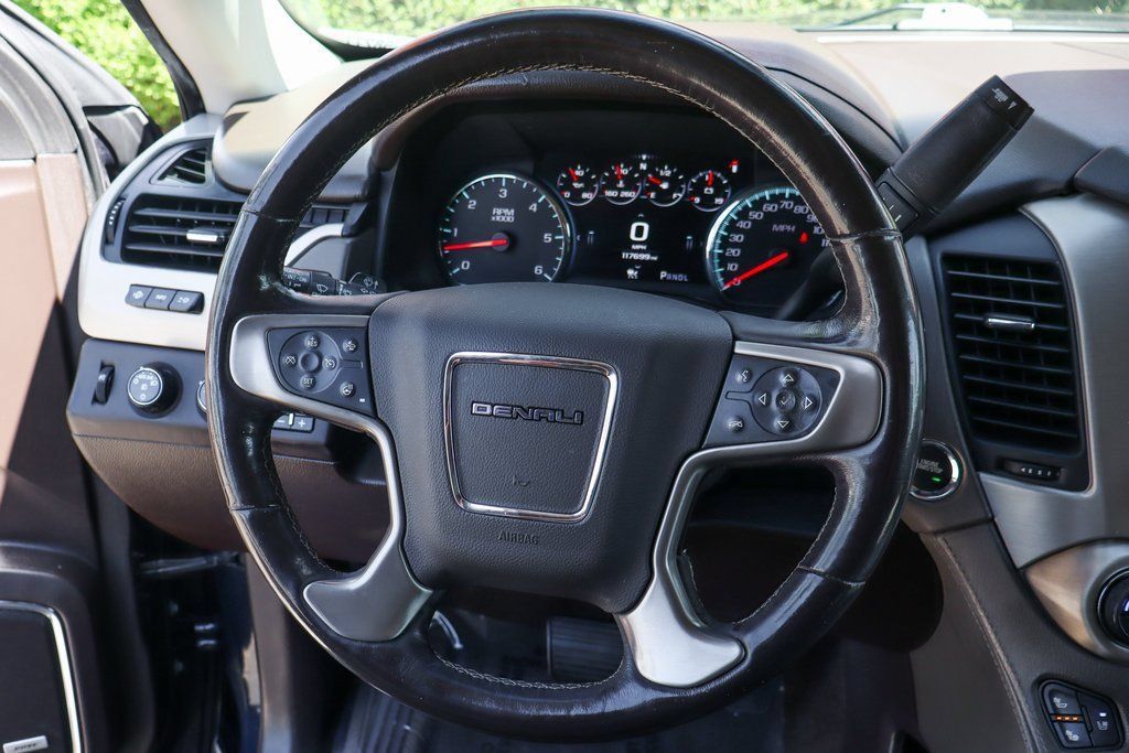 Used 2018 GMC Yukon Denali w/ Denali Ultimate Package AWD/4WD image 24