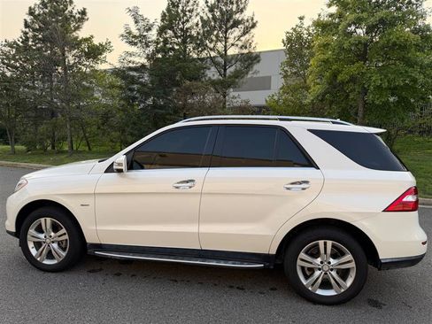 Used 2012 Mercedes-Benz ML 350 BlueTEC 4MATIC image 7