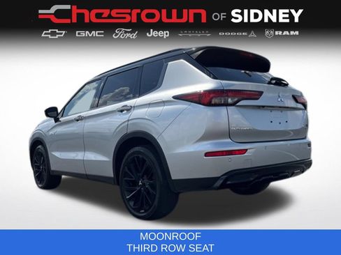 Used 2025 Mitsubishi Outlander 4WD Plug-In Hybrid image 15