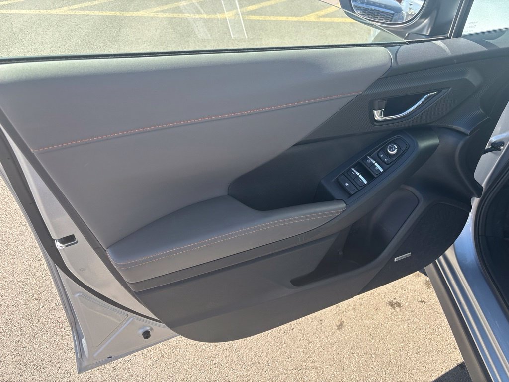 Used 2024 Subaru Crosstrek 2.5i Limited AWD/4WD image 4