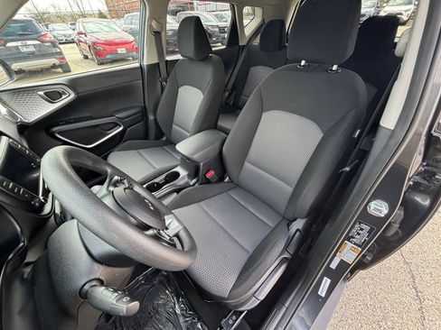 Used 2025 Kia Soul LX w/ LX Technology Package image 34