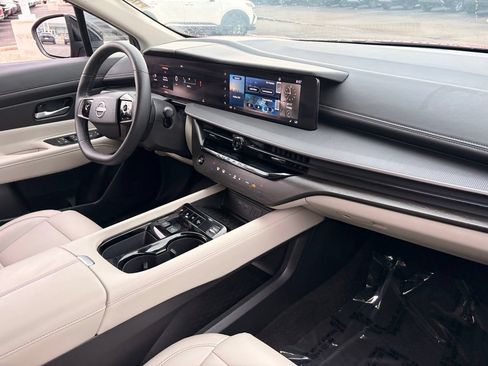 Certified 2025 Nissan Murano SV AWD/4WD image 13
