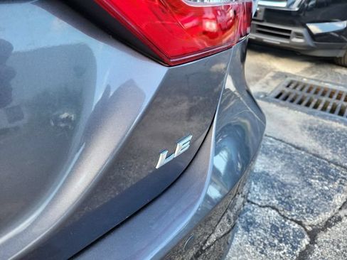 Used 2019 Toyota Camry LE FWD image 7