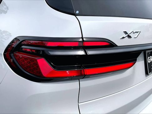 Certified 2024 BMW X7 xDrive40i w/ M Sport Package image 29