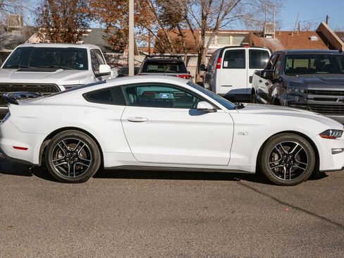 Used 2018 Ford Mustang GT Premium image 4