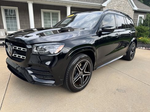 Used 2022 Mercedes-Benz GLS 450 4MATIC w/ AMG Line Exterior image 1