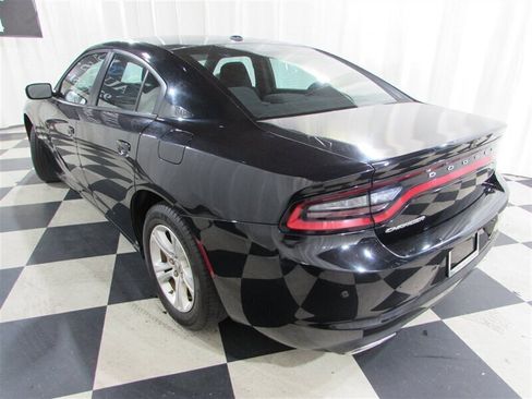 Used 2022 Dodge Charger SXT image 16