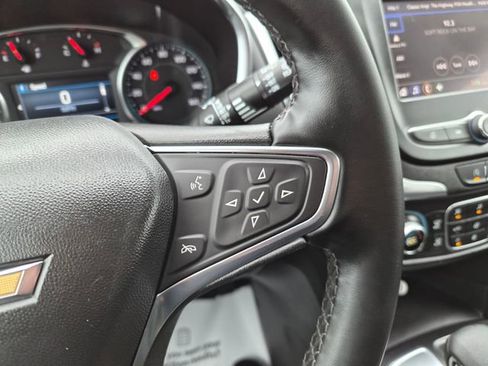 Used 2024 Chevrolet Equinox LT FWD image 20
