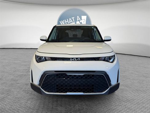 Certified 2023 Kia Soul LX w/ LX Technology Package image 9