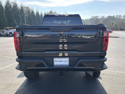 Used 2024 GMC Sierra 2500 Denali Ultimate image 5