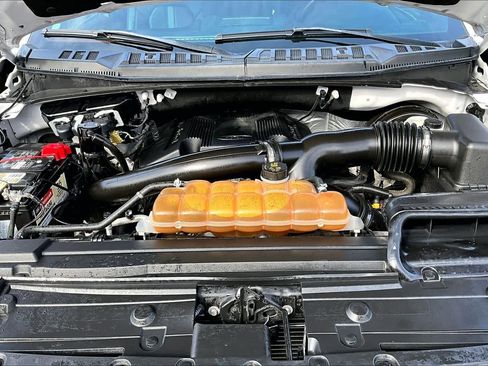 Certified 2020 Ford F150 Platinum w/ Equipment Group 701A Luxury image 31