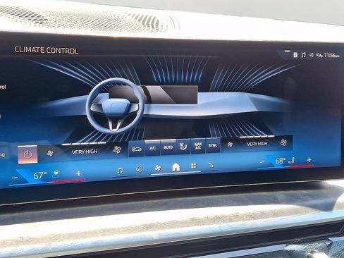 Used 2025 BMW X7 xDrive40i AWD/4WD image 17