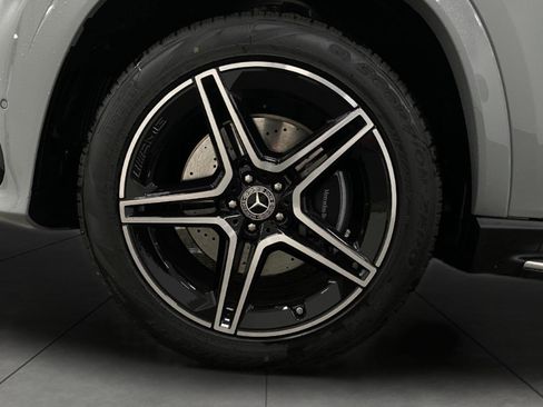 New 2026 Mercedes-Benz GLS 450 4MATIC image 13