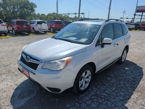 Used 2014 Subaru Forester 2.5i Premium w/ Popular Package #1 AWD/4WD image 7