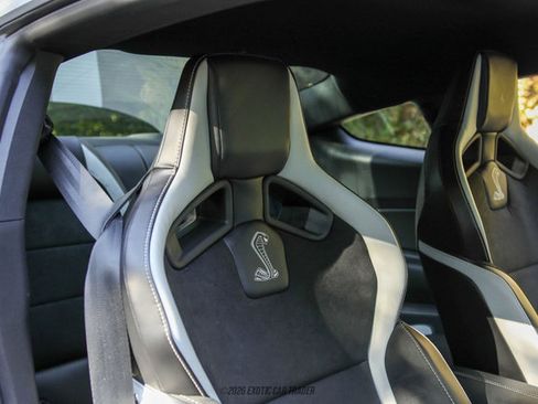 Used 2020 Ford Mustang Shelby GT500 w/ Technology Package image 28