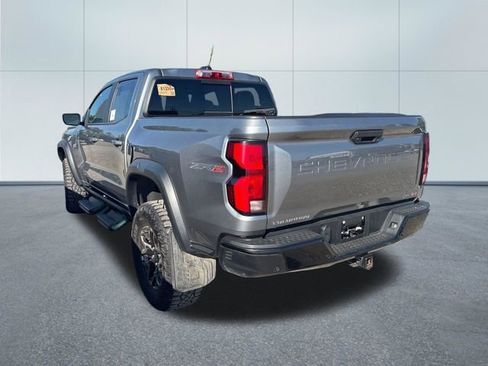 Used 2023 Chevrolet Colorado ZR2 w/ ZR2 Convenience Package III AWD/4WD image 2