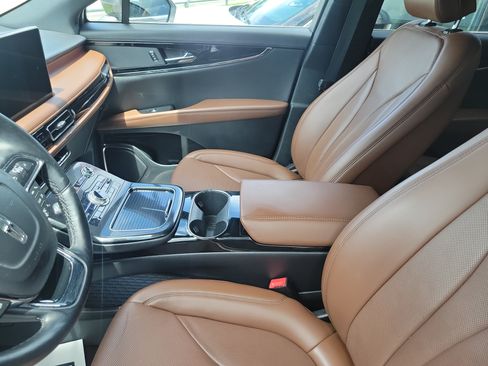 Certified 2022 Lincoln Nautilus Reserve FWD image 12