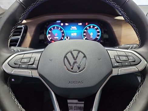 New 2026 Volkswagen Atlas SE FWD image 22