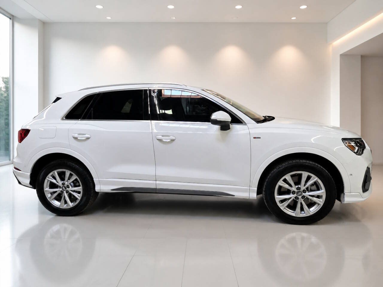 Used 2021 Audi Q3 2.0T Premium Plus w/ Premium Plus Package AWD/4WD image 8