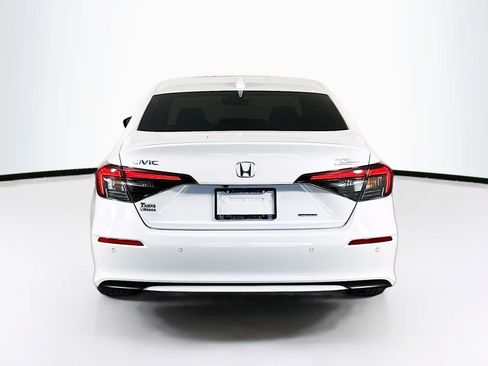 Used 2025 Honda Civic Sport Touring image 5