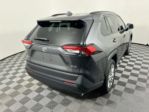 Used 2023 Toyota RAV4 XLE Premium FWD image 3
