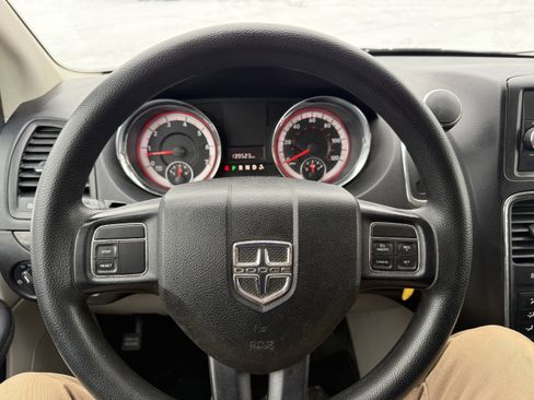 Used 2015 Dodge Grand Caravan SE w/ Quick Order Package 29E SE image 14