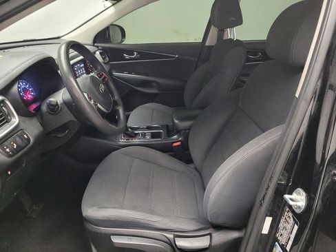 Used 2019 Kia Sorento LX image 17