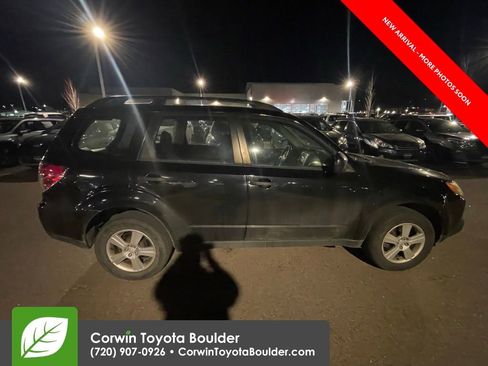 Used 2011 Subaru Forester 2.5X w/ Alloy Wheel Value Pkg image 7