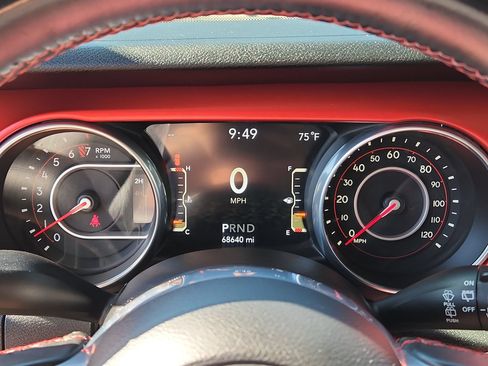 Certified 2018 Jeep Wrangler Unlimited Rubicon w/ LED Lighting Group AWD/4WD image 10