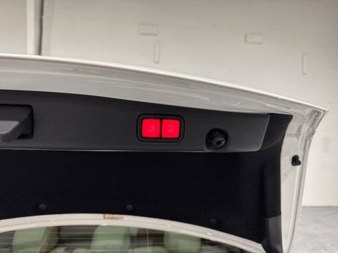 Used 2019 Mercedes-Benz E 300 image 66