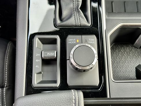 New 2026 Toyota Tundra Limited image 31