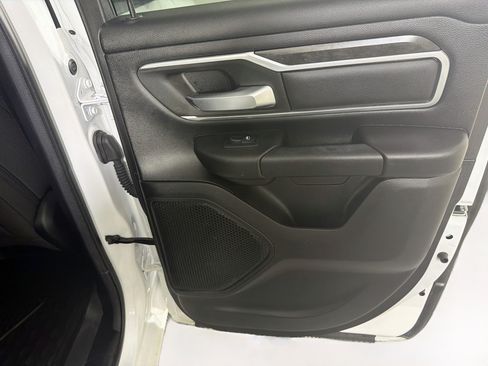 Used 2023 RAM 1500 Big Horn AWD/4WD image 30