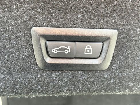 Used 2021 BMW 430i xDrive Coupe w/ Premium Package AWD/4WD image 11