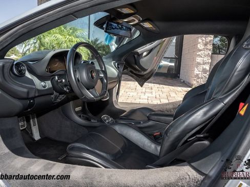 Used 2017 McLaren 570S Coupe RWD image 16