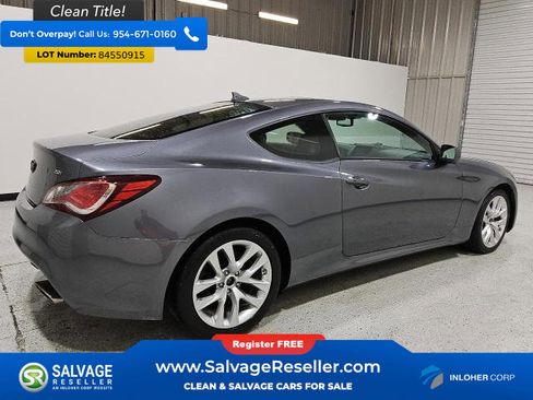 Used 2013 Hyundai Genesis 2.0T image 4