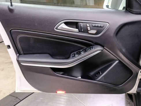 Used 2019 Mercedes-Benz GLA 250 image 27