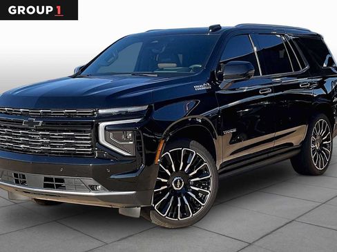 Certified 2026 Chevrolet Tahoe High Country w/ LPO, Illumination Package AWD/4WD image 1