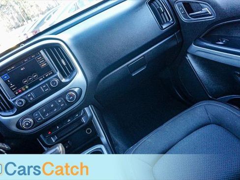 Used 2020 Chevrolet Colorado LT image 24