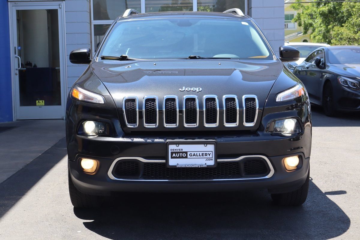 Used 2014 Jeep Cherokee Limited w/ Luxury Group AWD/4WD image 7