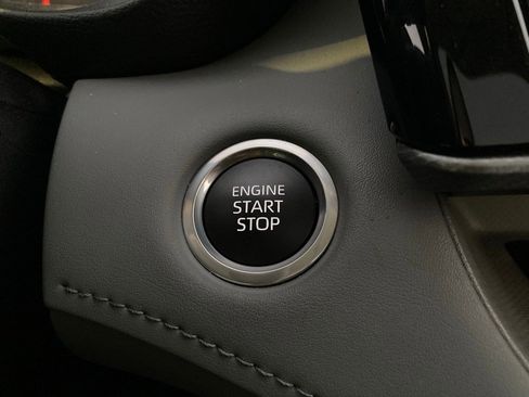 Used 2024 Toyota Highlander Platinum image 21