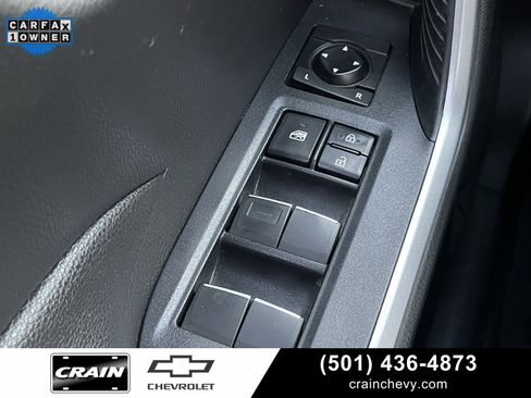 Used 2021 Toyota RAV4 XLE Premium image 12