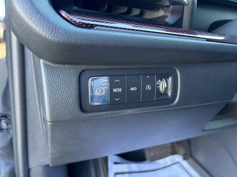 Used 2024 Chevrolet Traverse RS w/ LPO, Floor Liner Package image 21